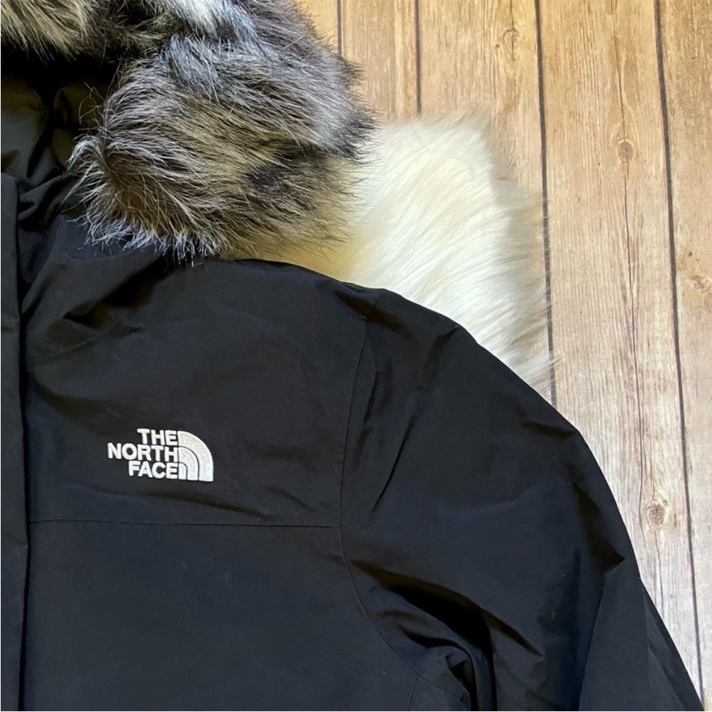 The North Face Women’s Arctic Parka Waterproof Black Coat - Picture 3 of 10